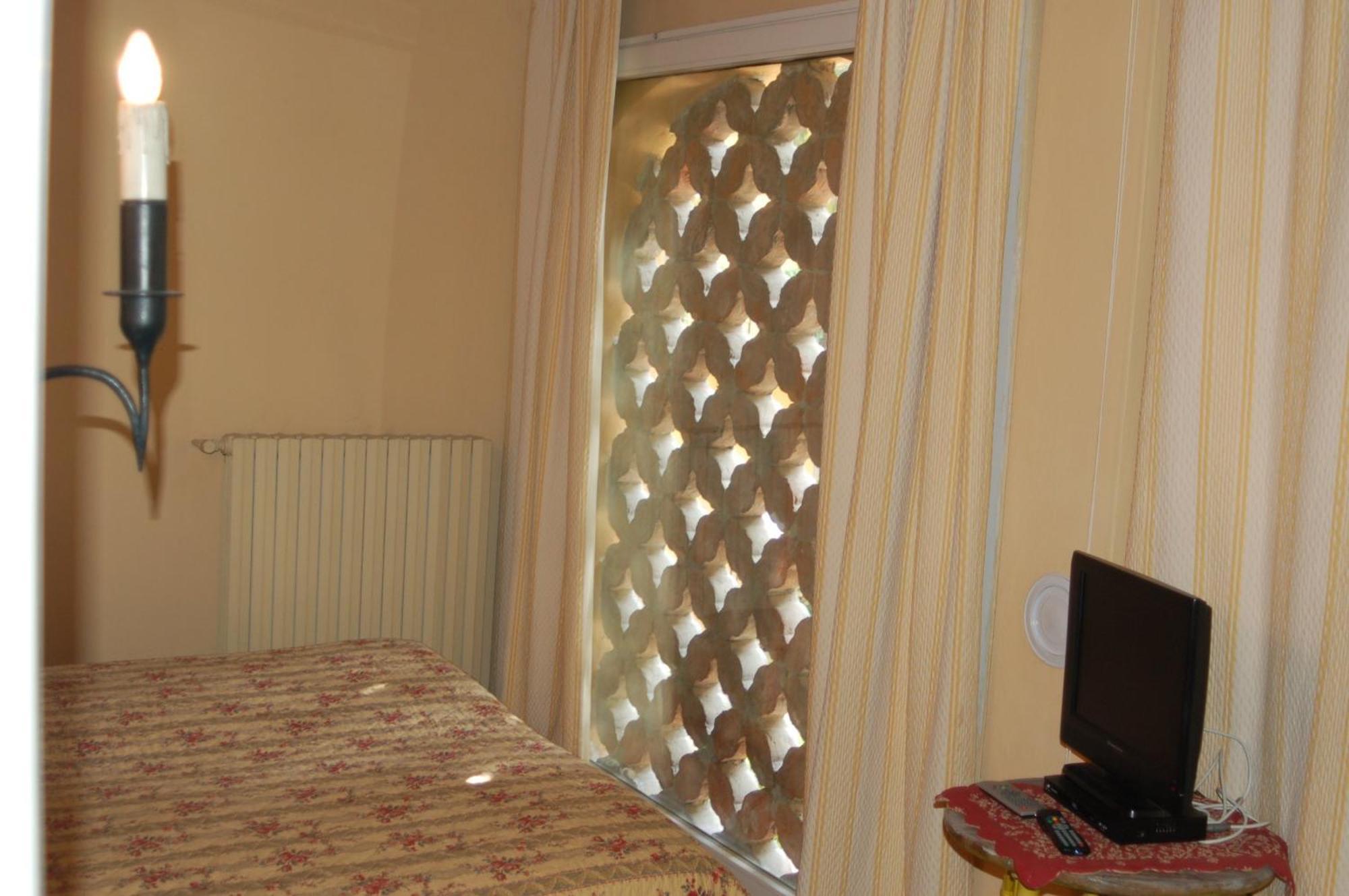 Albergo Residence Perosi Tortona Kültér fotó