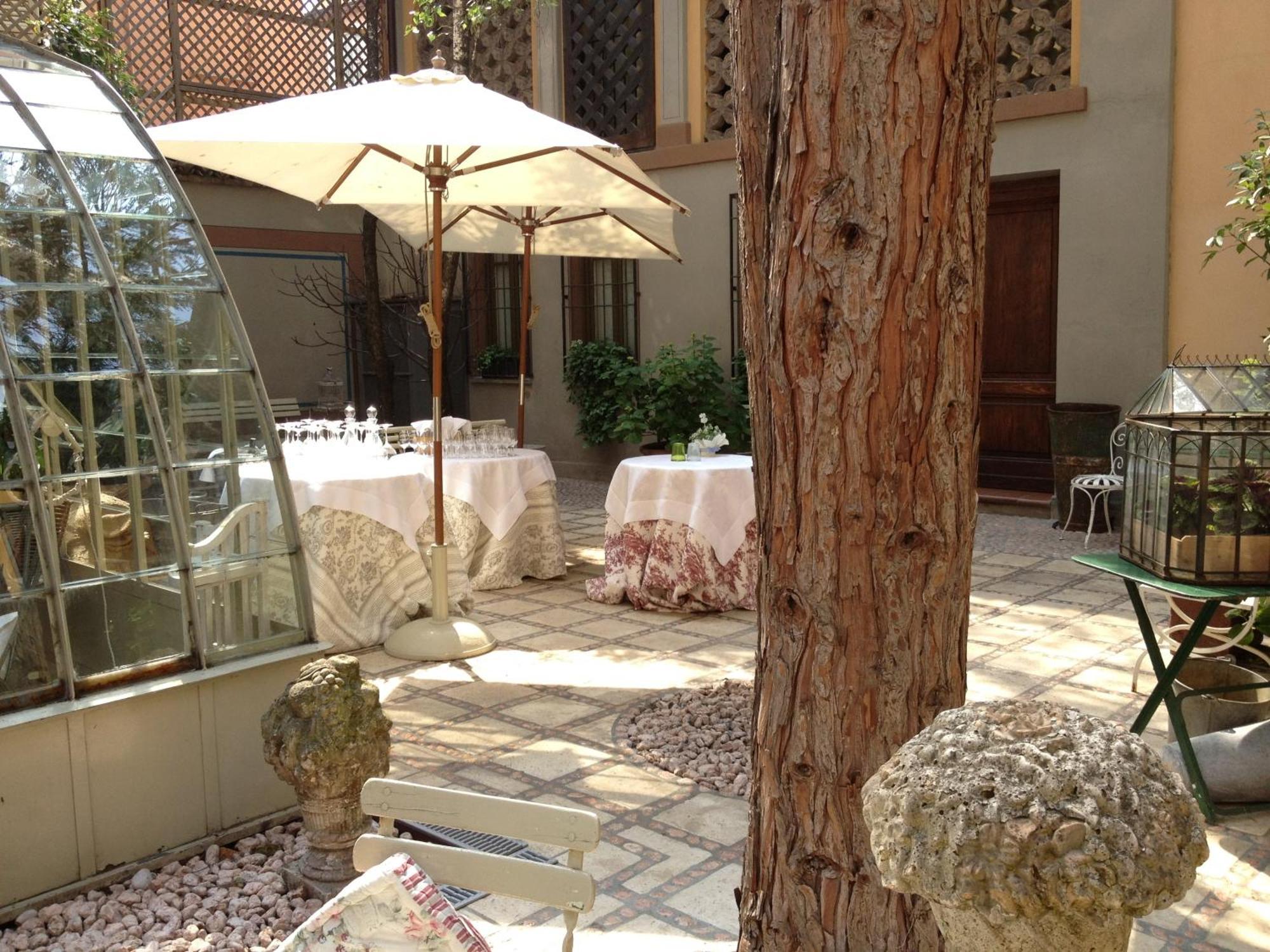Albergo Residence Perosi Tortona Kültér fotó